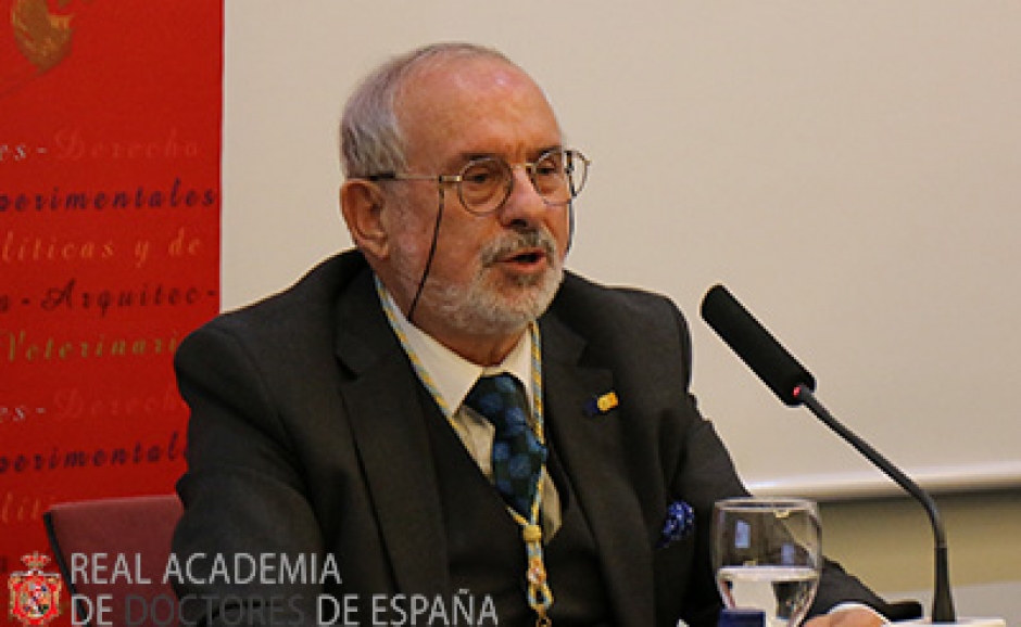 Dr. D. Enrique de Aguinaga López